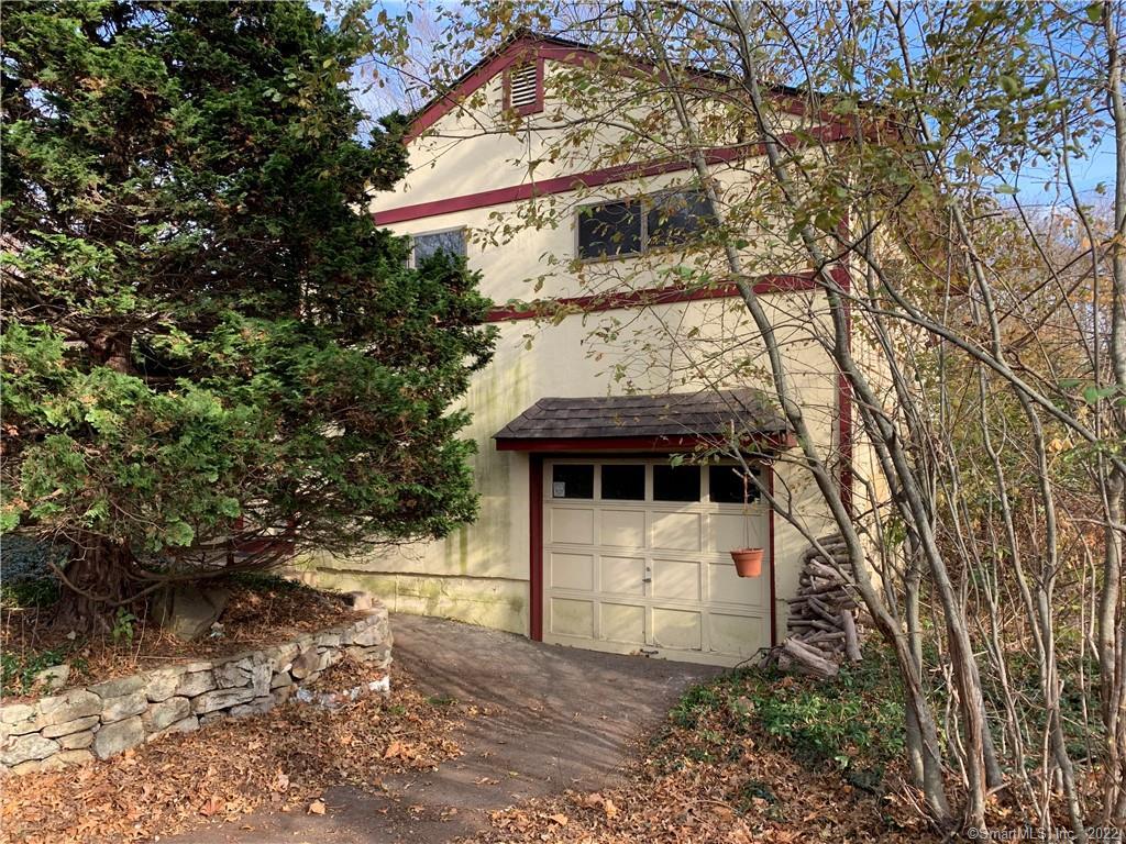 164 Rocks Road — exterior photo