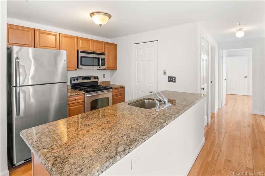 300 Broad Street, Unit 806 — exterior photo