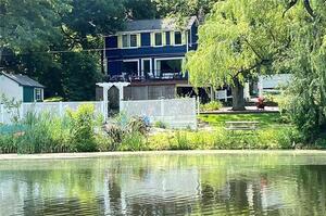 62 Crescent Drive