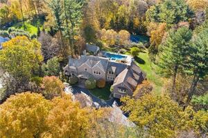 20 Twin Walls Lane