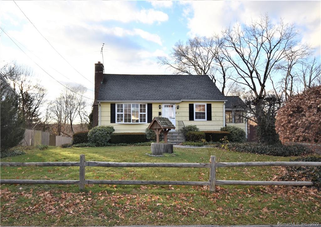 31 Pettom Road — exterior photo