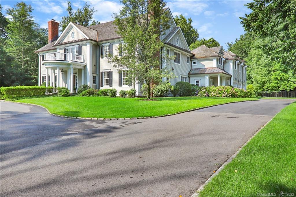 15 Hillsley Road — exterior photo