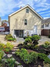 17 Magnolia Avenue