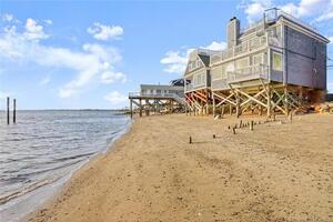 2149 Fairfield Beach Road