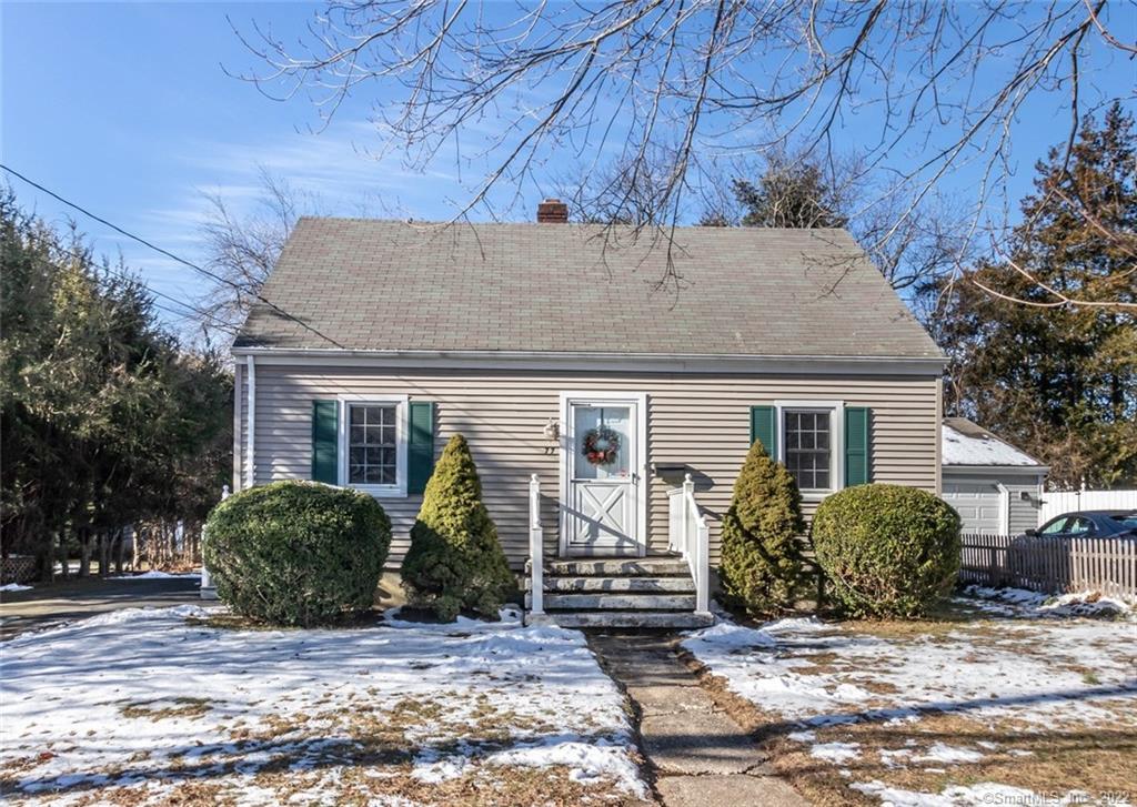 77 Hulls Highway — exterior photo