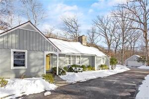 1038 Rock Rimmon Road
