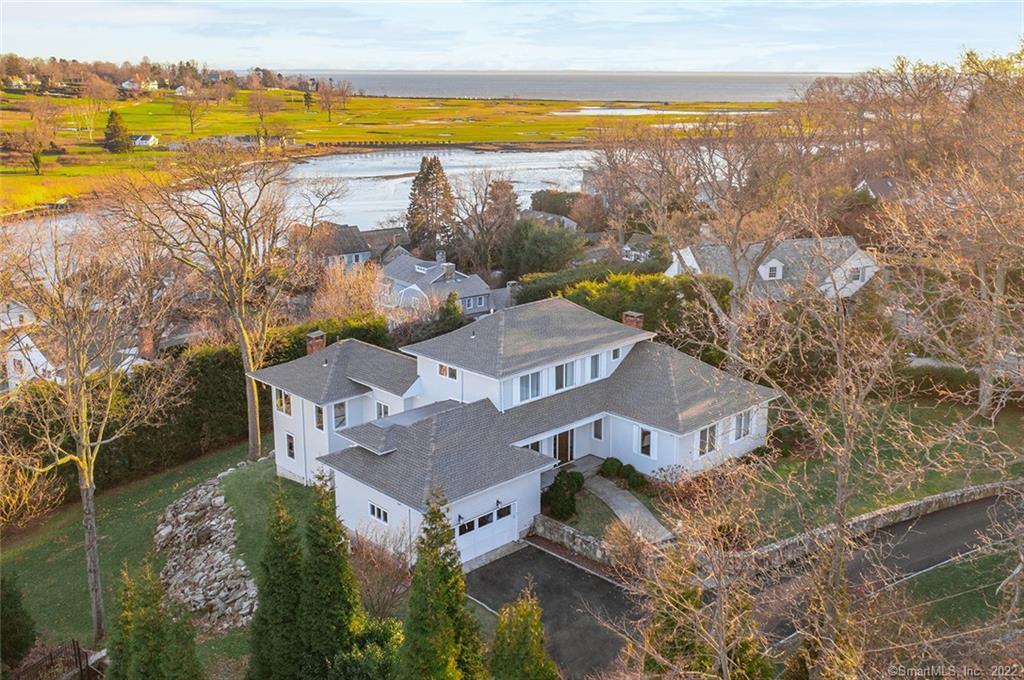 73 Christmas Tree Lane — exterior photo
