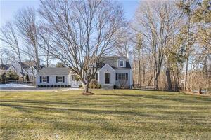 71 Chestnut Hill Road
