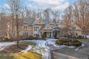 21 Twin Oak Lane