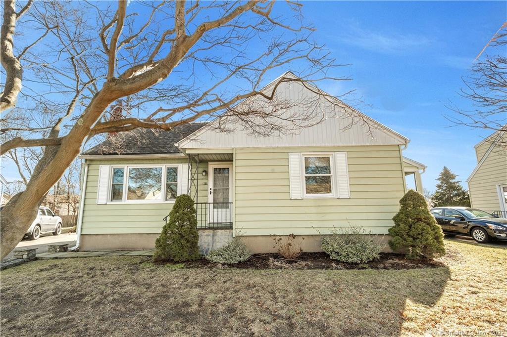 18 Chelene Road — exterior photo