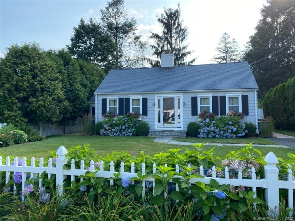 15 Stanley Road — exterior photo
