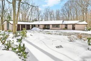 43 Bentwood Drive