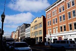 125 Washington Street, Unit 203