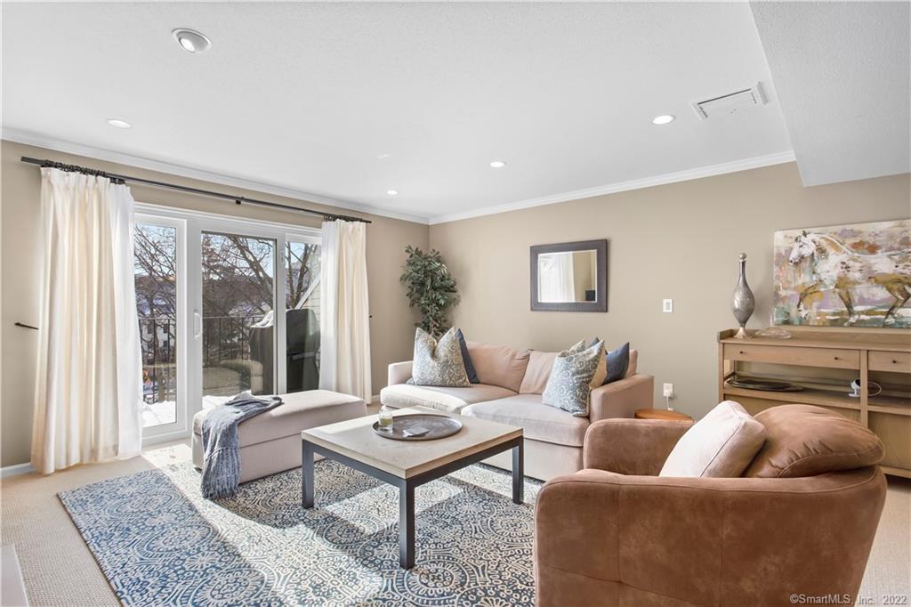 65 Highland Road, Unit 65 — exterior photo