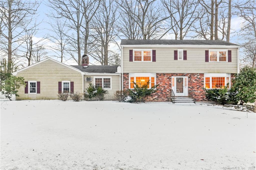 35 Blackhouse Road — exterior photo