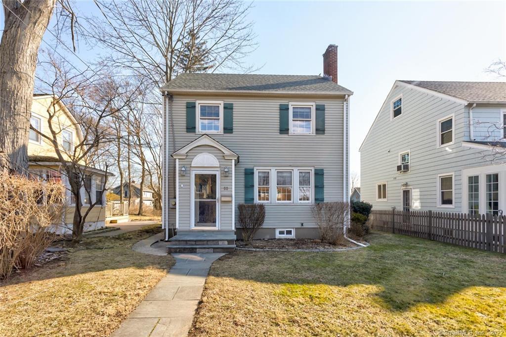 52 Ridgewood Avenue — exterior photo