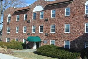 8 Elmcrest Terrace, Unit 101