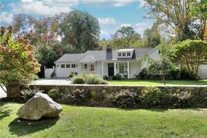 55 Woodside Avenue