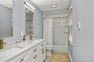 39 Woodway Road, Unit C8