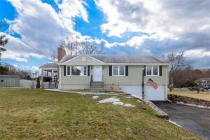 12 Greenwood Drive