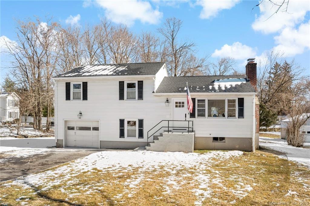 31 Crimmins Road — exterior photo