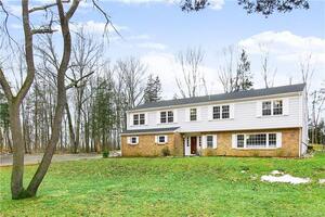 47 Buttonball Lane