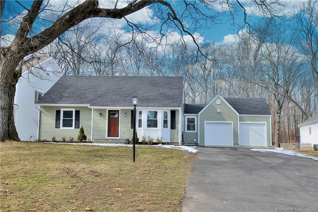 51 Woodridge Circle — exterior photo