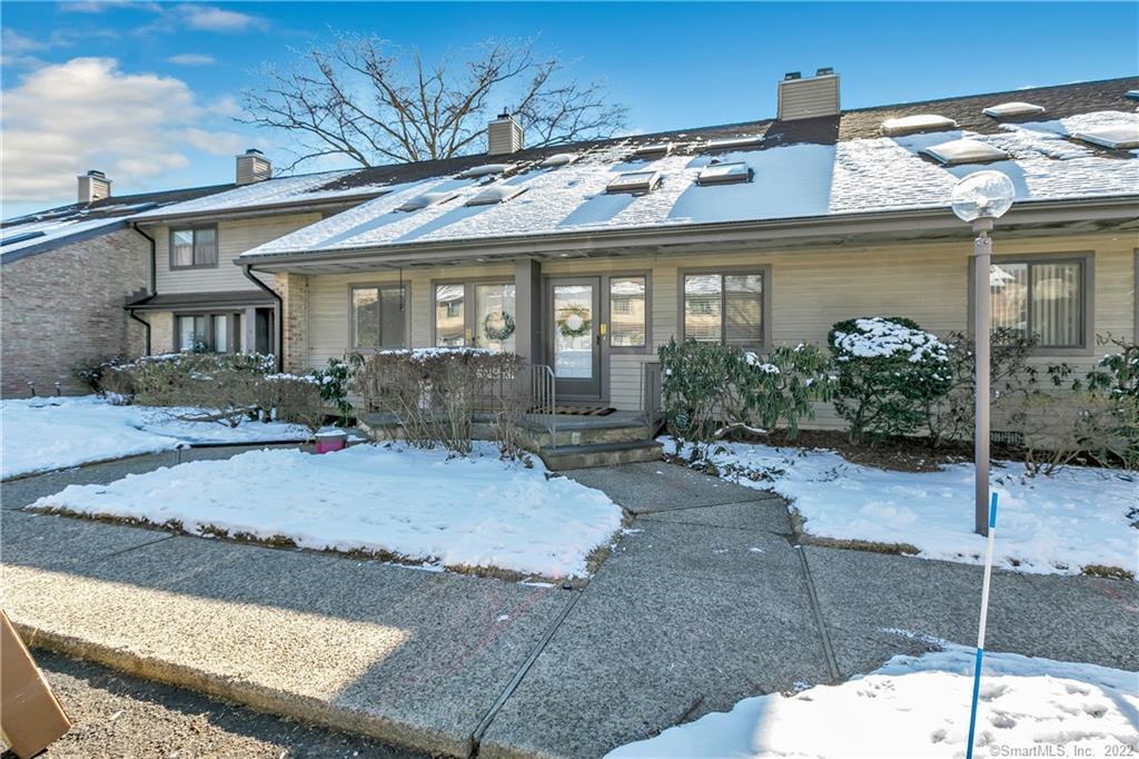 2289 Bedford Street, Unit B5 — exterior photo