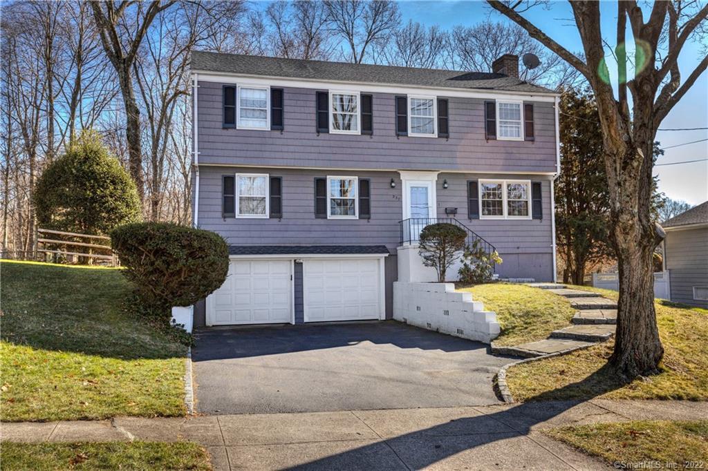 237 Taunton Road — exterior photo