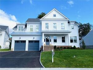 8 Brinckerhoff Avenue