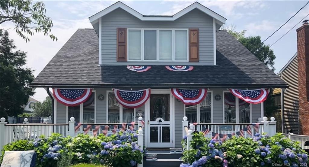 14 Norman Avenue — photo 1
