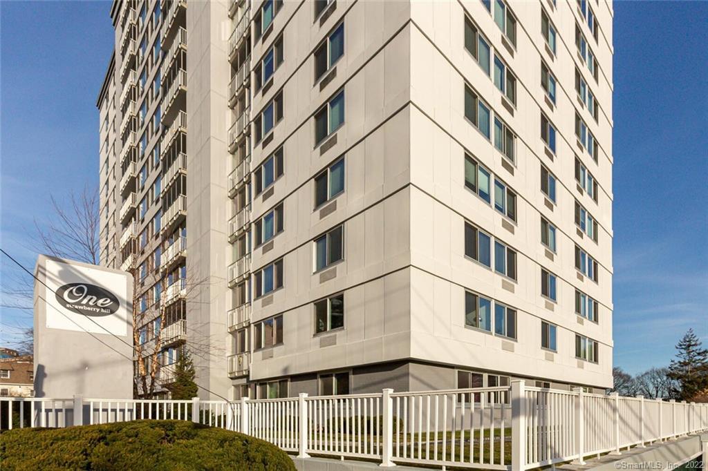 1 Strawberry Hill Avenue, Unit 10D — exterior photo