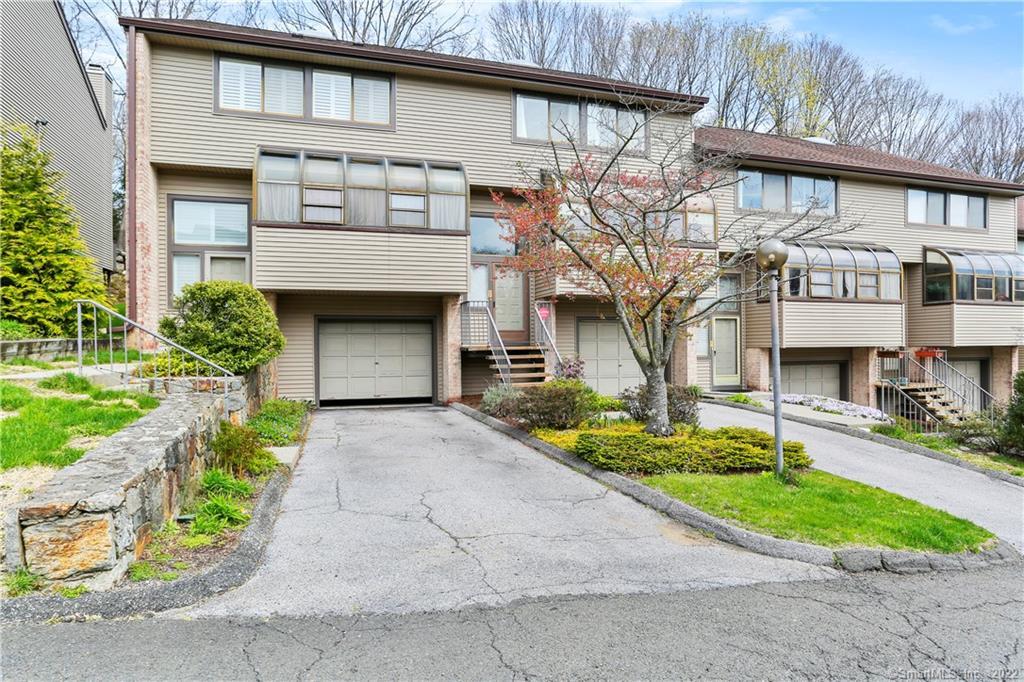 2539 Bedford Street, Unit 38B — exterior photo