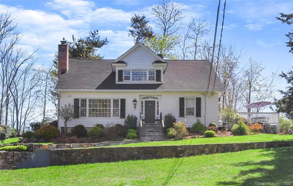 253 Old Kings Highway — exterior photo