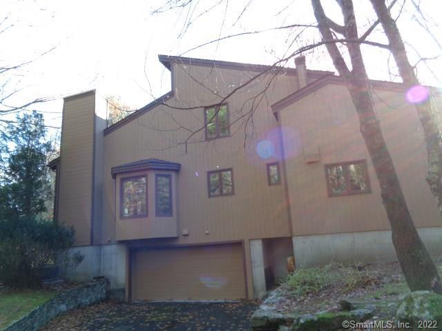 7 Laurel Hill Road