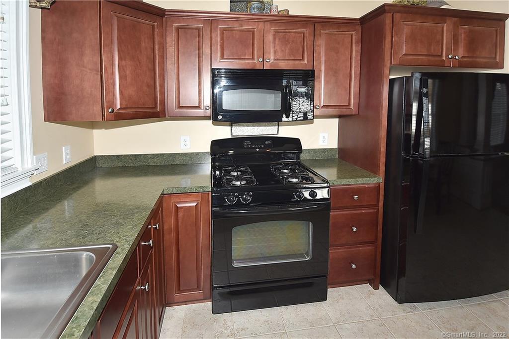 30 Kristyn Circle, Manchester, CT 06042 - Thumbnail 20