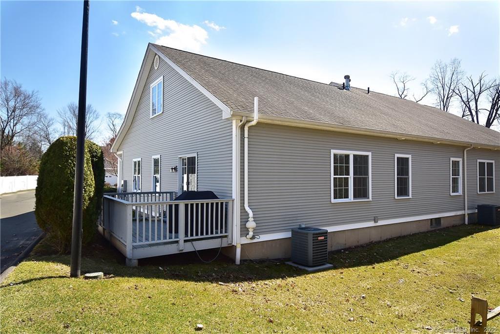 30 Kristyn Circle, Manchester, CT 06042 - Thumbnail 35