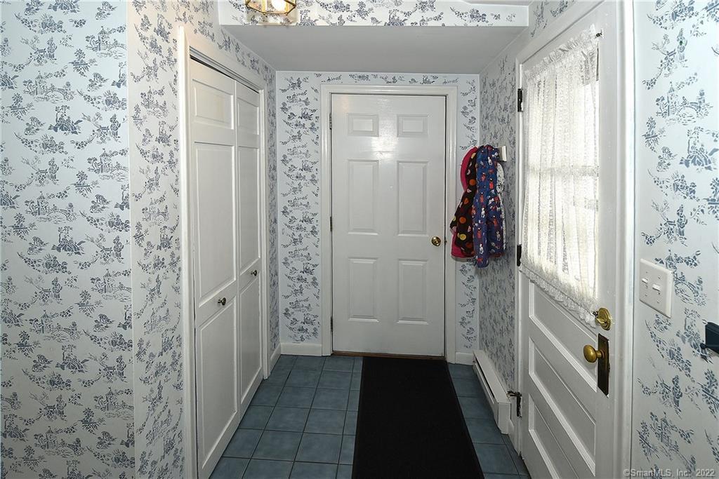 61 Hilltop Drive, Manchester, CT 06042 - Thumbnail 15