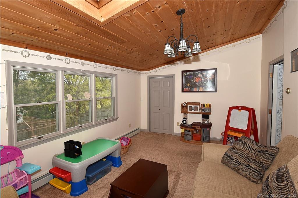 61 Hilltop Drive, Manchester, CT 06042 - Thumbnail 18