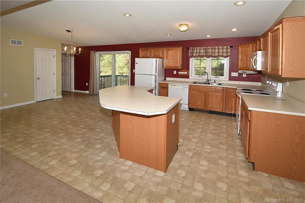 1 Clearwater Drive, Stafford, CT 06076 - Thumbnail 6