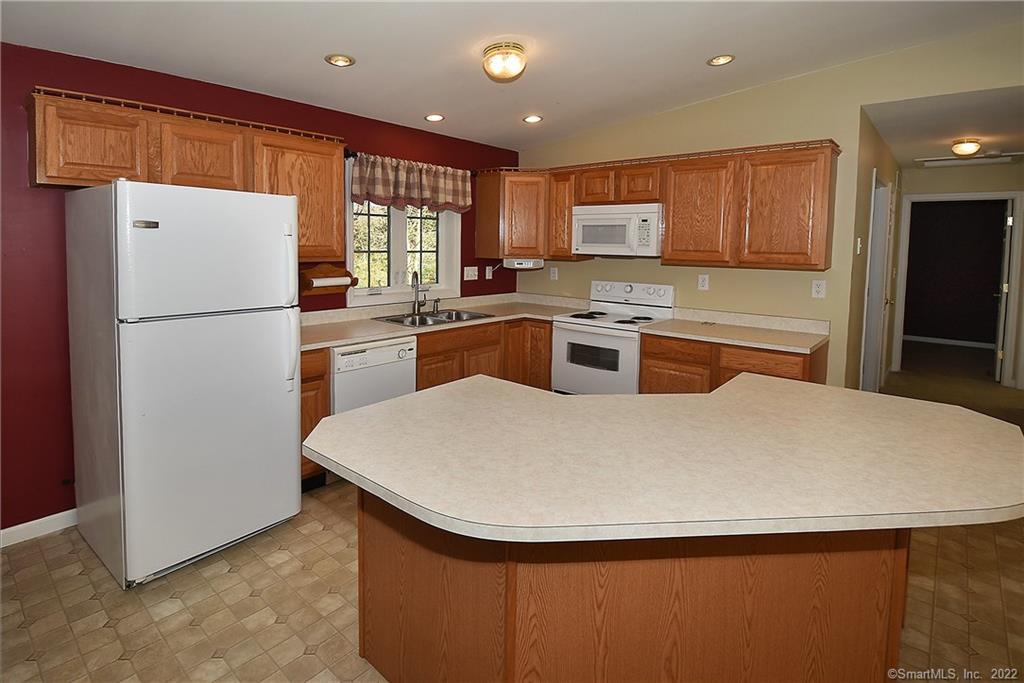 1 Clearwater Drive, Stafford, CT 06076 - Thumbnail 12