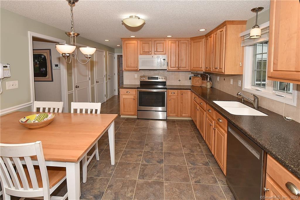 23 Worthington Road, Glastonbury, CT 06033 - Thumbnail 13