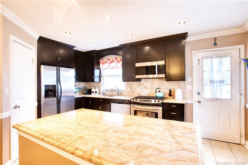 30 Windy Knolls, Unit B — exterior photo