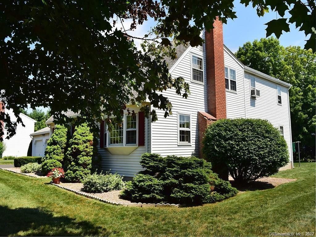 124 Carriage Drive, Manchester, CT 06040 - Thumbnail 2