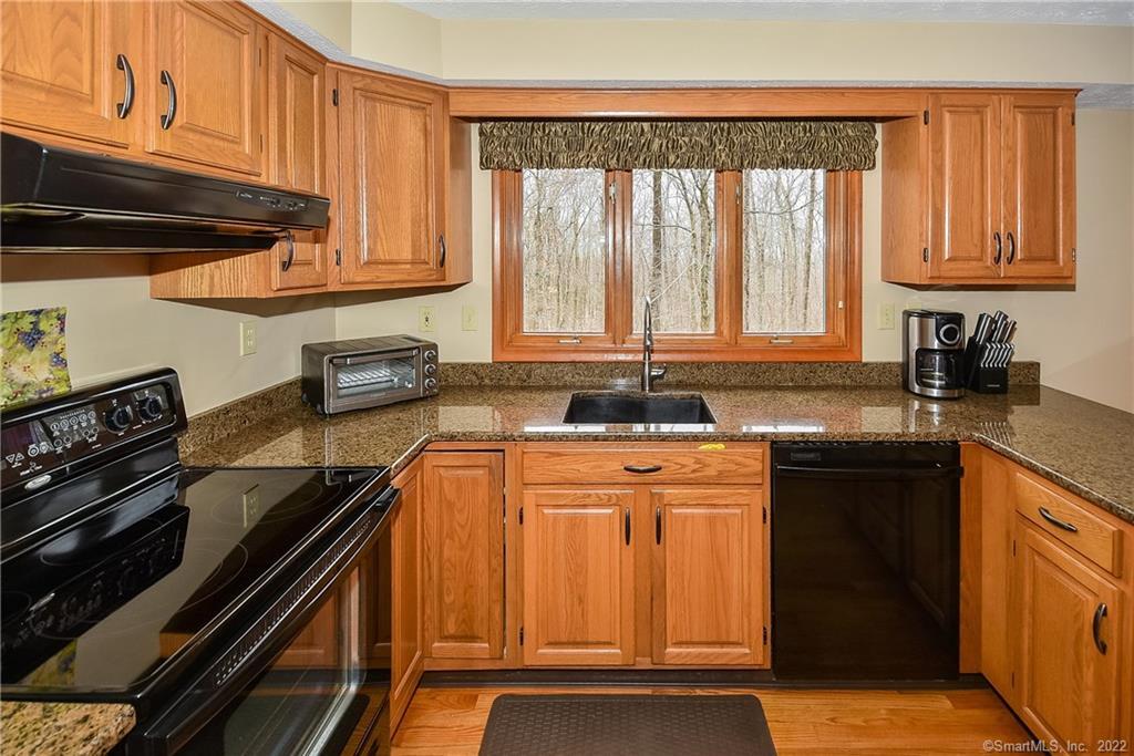 47 Sutton Drive, Vernon, CT 06066 - Thumbnail 14