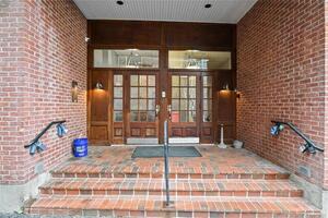 83 Washington Street, Unit 2B