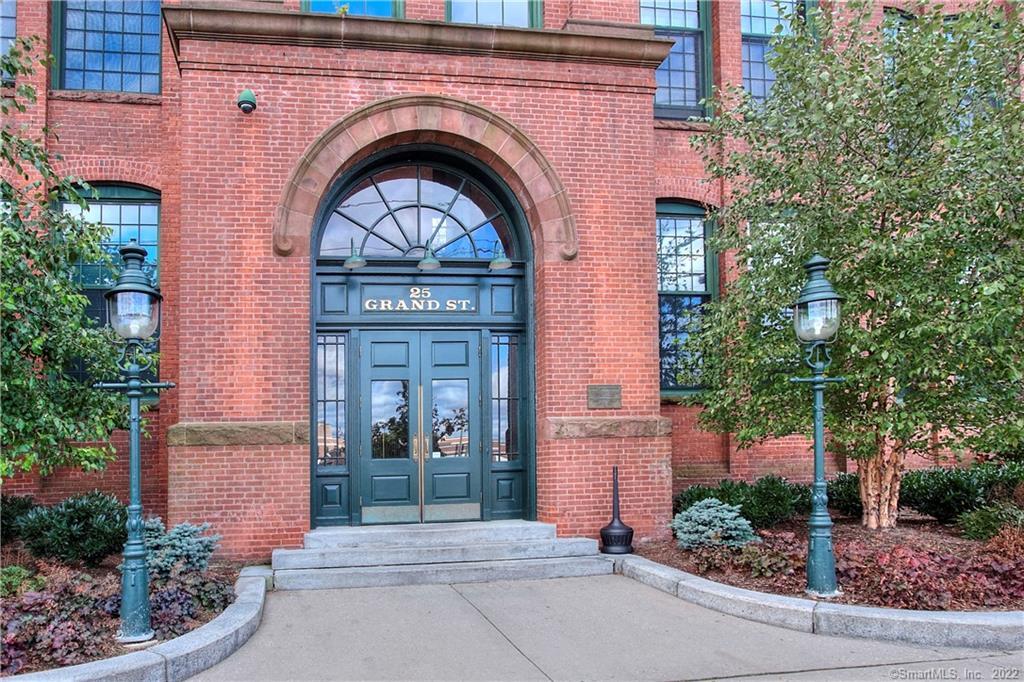 25 Grand Street, Unit 115 — exterior photo