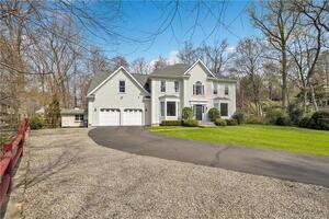 135 1/2 Rocks Road
