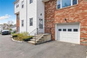 102 Pine Hill Avenue, Unit B2