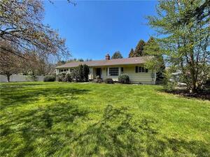 153 Compo Road